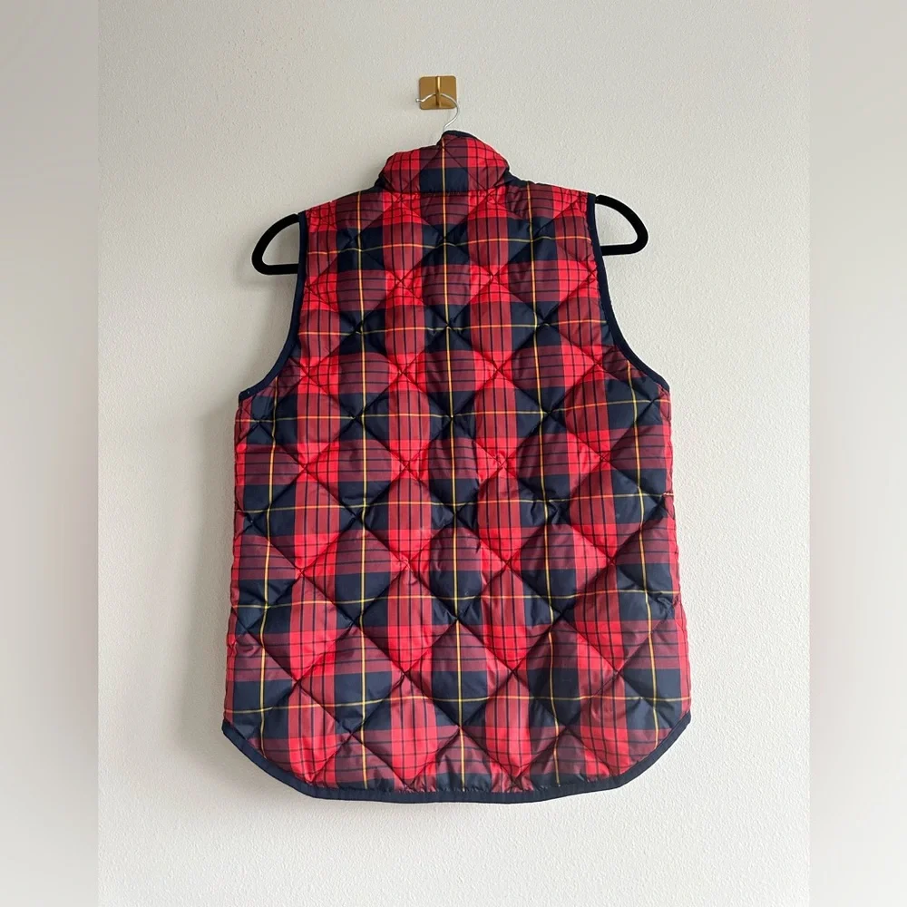 J Crew Women’s Plaid Red & Blue Quilted Down Filled Full Zip Vest Size XS - Picture 4 of 6